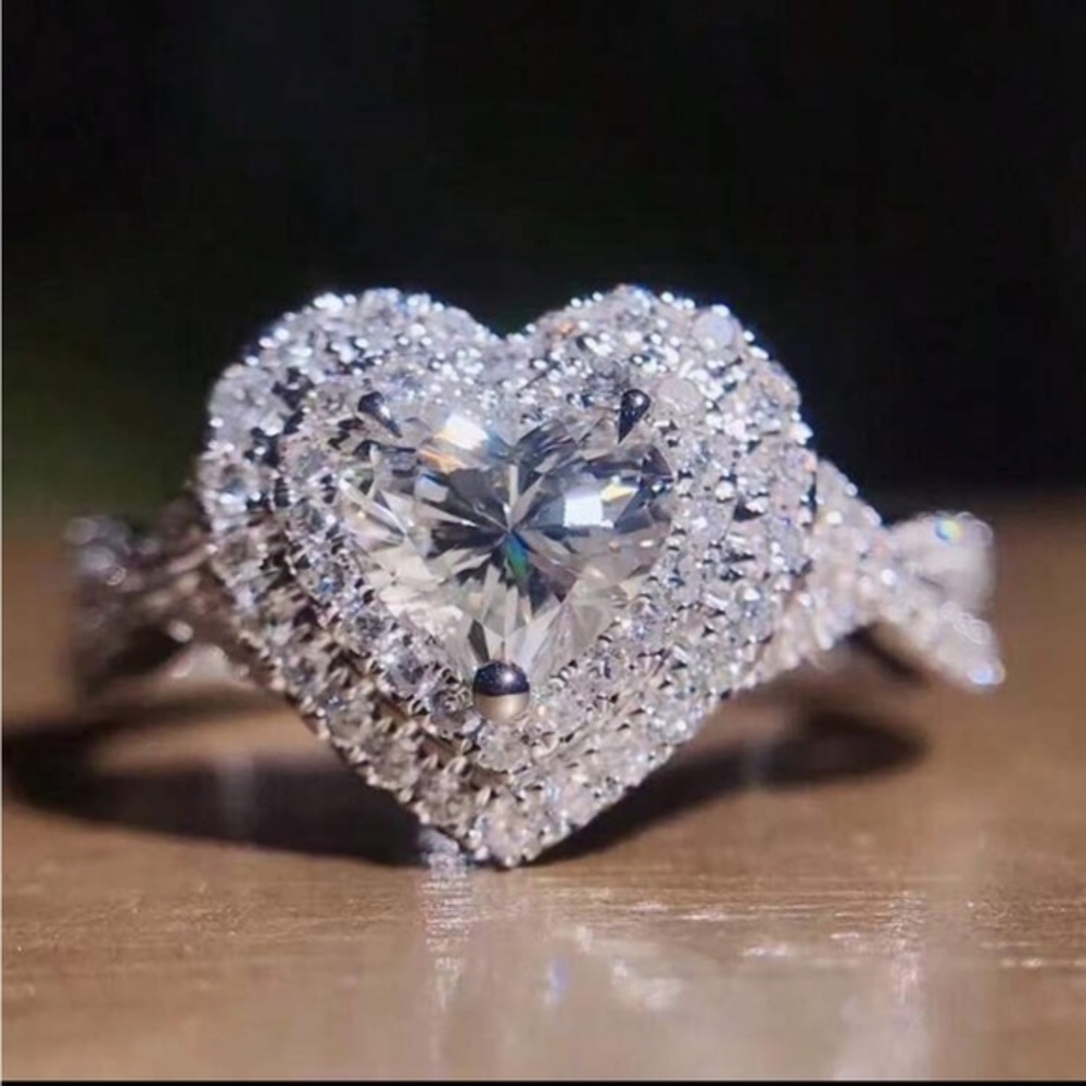 Heart cz ring